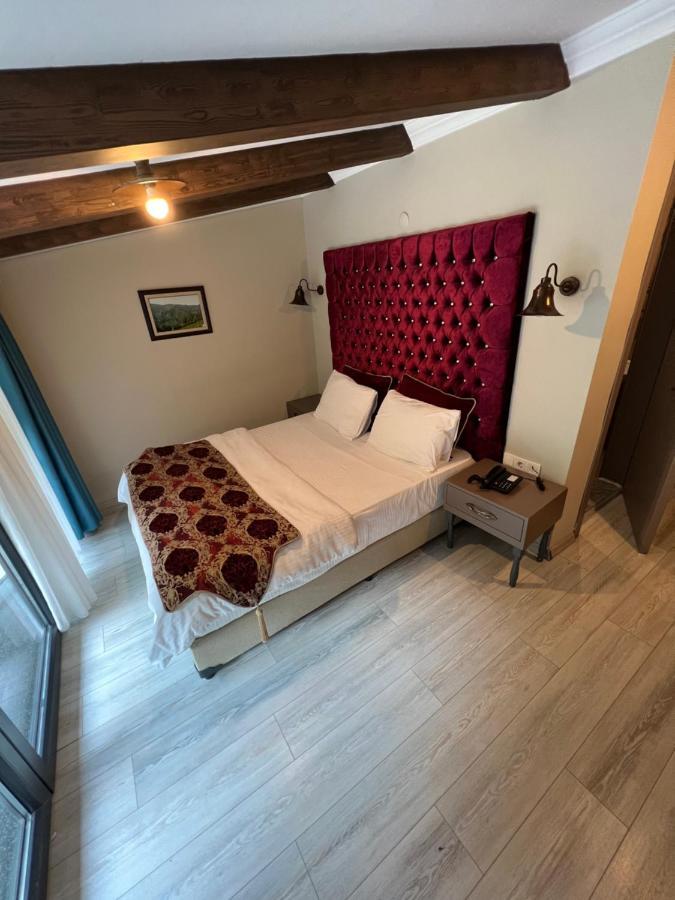 Pordanis Hotel